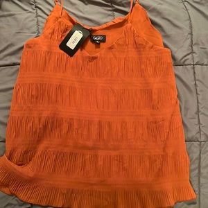 NWT TOP